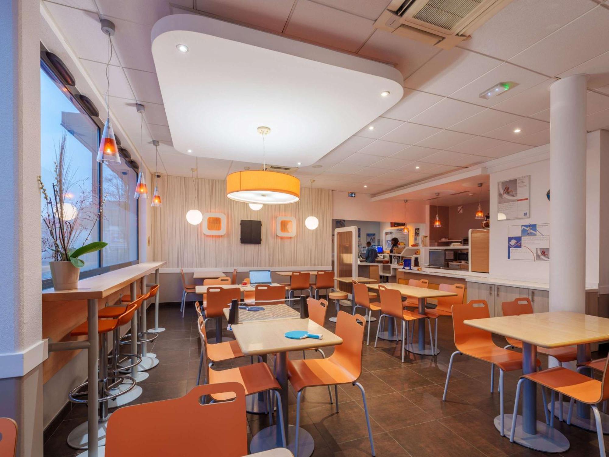 Ibis Budget Saint-Quentin Centre Gare Dış mekan fotoğraf